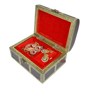 Brown Treasure Chest, Artificial Leather Finish, Wooden Handmade Jewelry Box